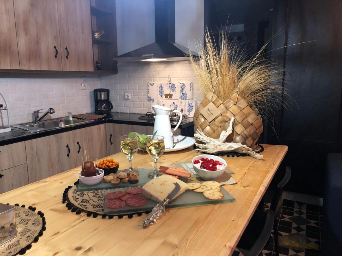 Hospitality In Historical & Mythical Peloponnese 2 Apartment Corinth Bagian luar foto